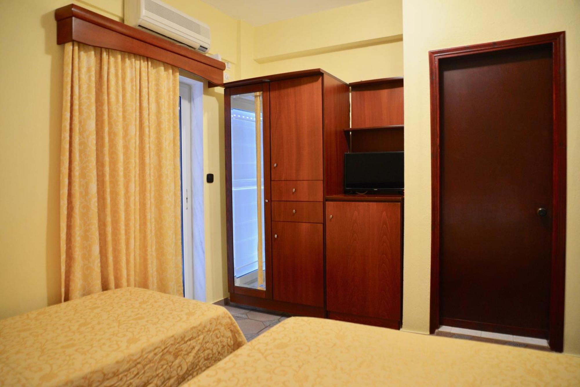 Olympion Beach Hotel Gerakini Ngoại thất bức ảnh